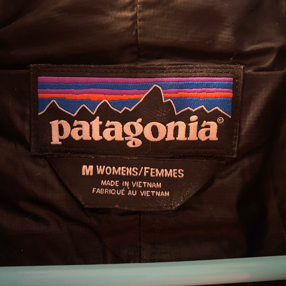 Patagonia Women's Black Lightweight Puffer Jacket